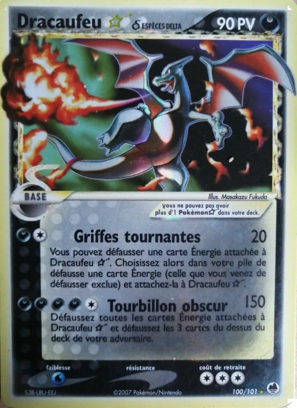 Carte Dracaufeu ☆ δ de l'extension EX Île des Dragons, numéro 100/101
