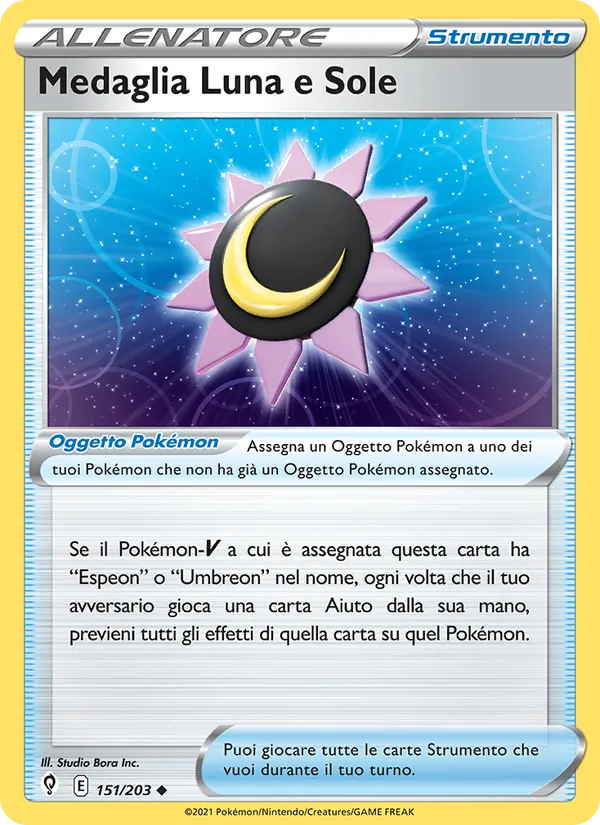 Carta Medaglia Luna e Sole dell'espansione Evoluzioni Eteree, numero 151/203