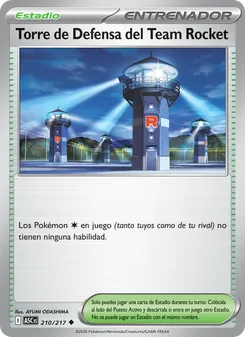 Carta Torre de Defensa del Team Rocket de la expansión Héroes Ascendentes, número 210/217