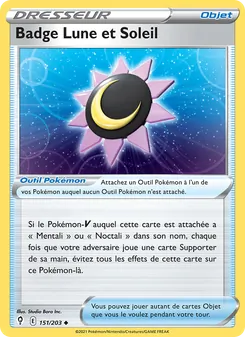 Carte Badge Lune et Soleil de l'extension Évolution Céleste, numéro 151/203